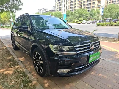 Volkswagen Tiguan L 2021, 87400 км, за 104600 CNY