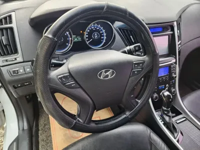 Hyundai Sonata 2012, 218198 км, за 2990000 KRW - фото 8
