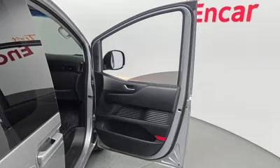 Hyundai Staria 2025, 15112 км, за 28900000 KRW - фото 25