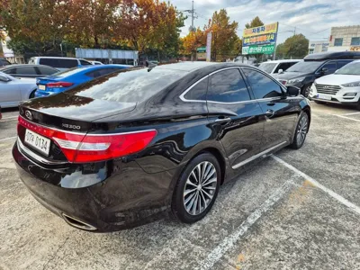 Hyundai Grandeur 2014, 190000 км, за 4200000 KRW