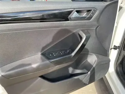 Volkswagen T-Roc 2023, 16800 км, за 129000 CNY - фото 4