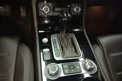 Volkswagen Touareg 2017, 121300 км, за 153397.03 CNY - фото 16