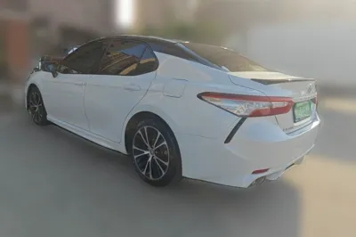 Toyota Camry 2019, 125900 км, за 81448.13 CNY
