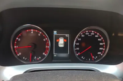 Toyota RAV4 2016, 100700 км, за 73613.32 CNY - фото 10