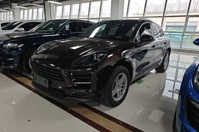Porsche Macan · 2021 год