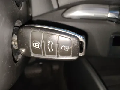 Audi A3 2016, 90800 км, за 56450.34 CNY - фото 9