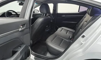 Hyundai Avante 2019, 39813 км, за 10600000 KRW - фото 12