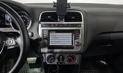 Volkswagen Polo 2015, 135806 км, за 6000000 KRW - фото 13