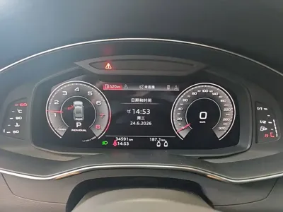 Audi A7 2024, 34500 км, за 336800 CNY - фото 12
