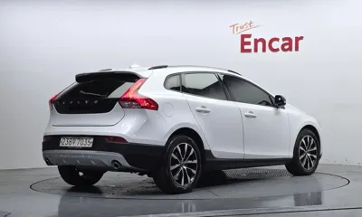 Volvo V40 2019, 191985 км, за 6900000 KRW
