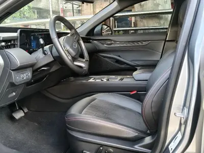Ford Mondeo 2024, 9000 км, за 105000 CNY - фото 4