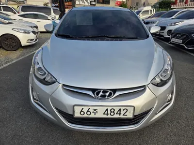 Hyundai Avante 2015, 132000 км, за 5990000 KRW