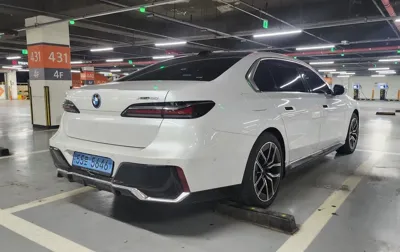 BMW i7 2023, 49500 км, за 0 KRW