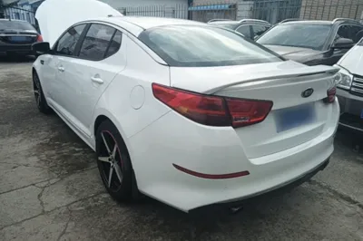 Kia K5 2015, 96900 км, за 38979.56 CNY