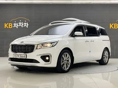 Kia Canival · 2019 год
