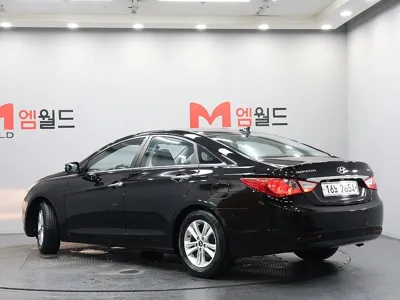Hyundai Sonata 2011, 121810 км, за 2900000 KRW
