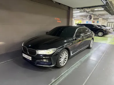 BMW 7-Series · 2016 год