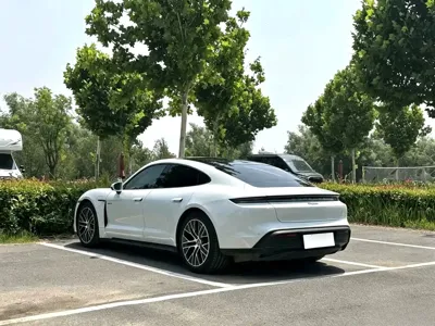 Porsche Taycan 2021, 35000 км, за 340800 CNY - фото 14