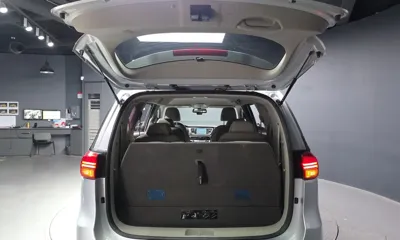 Kia Canival 2017, 96959 км, за 8500000 KRW - фото 20