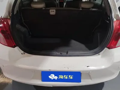 Toyota Yaris 2013, 55000 км, за 21200 CNY