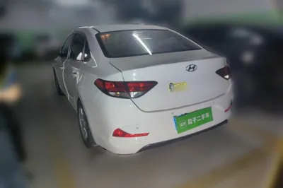 Hyundai Celesta 2018, 74500 км, за 35355.02 CNY