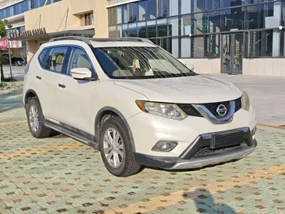 Nissan X-Trail 2014, 158000 км, за 42000 CNY