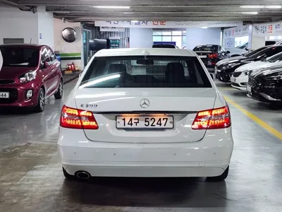 Mercedes-Benz E-Class 2011, 92381 км, за 4000000 KRW