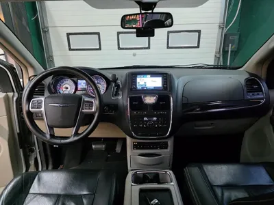 Chrysler Grand Voyager 2011, 127000 км, за 8900000 KRW - фото 7