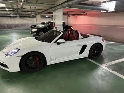 Porsche 718 · 2018 год