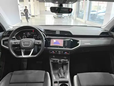 Audi Q3 2022, 44000 км, за 189800 CNY - фото 9