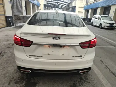 Ford Escort 2017, 128400 км, за 23900 CNY - фото 6