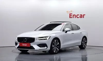 Volvo S60 · 2023 год