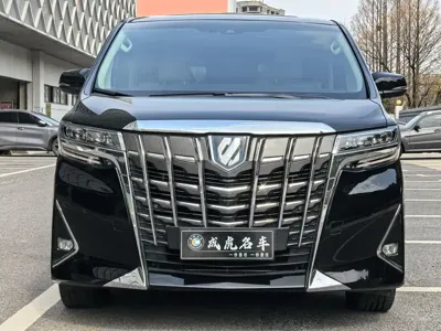 Toyota Alphard 2023, 64000 км, за 618000 CNY