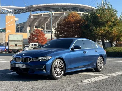 BMW 3-Series · 2022 год