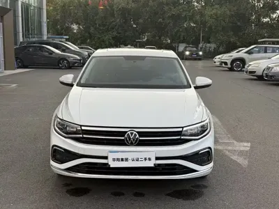 Volkswagen Bora 2023, 66000 км, за 54000 CNY