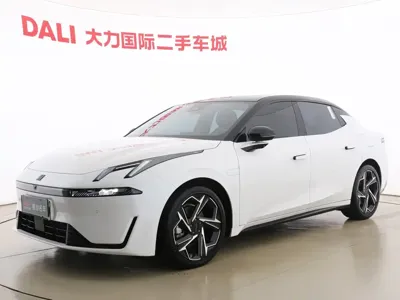 Lynk & Co 07 EM-P · 2024 год