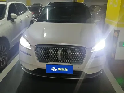 Lincoln Corsair 2022, 87700 км, за 95600 CNY