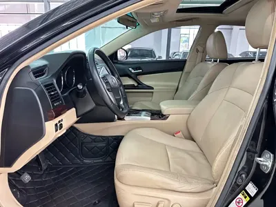 Toyota Reiz 2011, 180000 км, за 36600 CNY