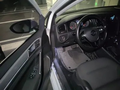 Volkswagen Golf 2019, 89800 км, за 58791.62 CNY - фото 17