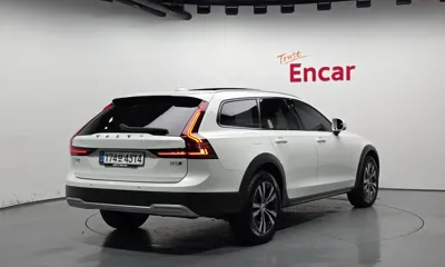 Volvo V90 2025, 9432 км, за 53400000 KRW