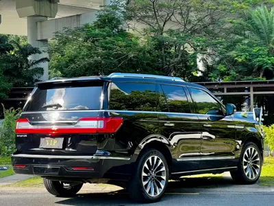 Lincoln Navigator 2020, 120000 км, за 358000 CNY