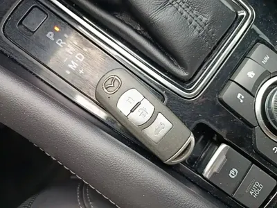 Mazda Atenza 2020, 115000 км, за 75100 CNY - фото 9