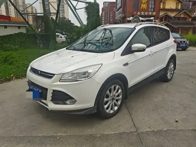 Ford Kuga · 2016 год