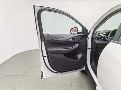 Buick Encore GX 2021, 72800 км, за 36800 CNY - фото 8
