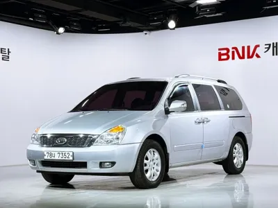 Kia Canival · 2011 год