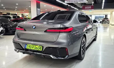 BMW 7-Series 2025, 28103 км, за 124900000 KRW - фото 8