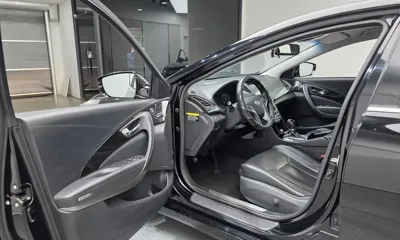 Hyundai Grandeur 2015, 270458 км, за 3500000 KRW - фото 10