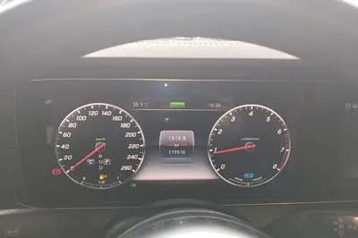 Mercedes-Benz E-Class 2019, 119500 км, за 164395.39 CNY - фото 19