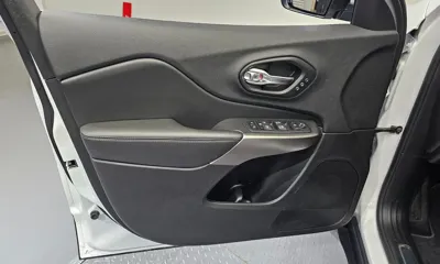 Jeep Cherokee 2020, 93591 км, за 13000000 KRW - фото 24