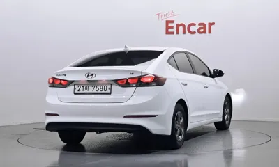 Hyundai Avante 2018, 99747 км, за 9200000 KRW